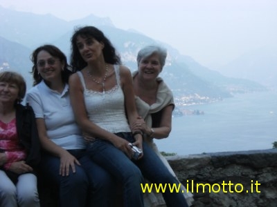  A mezzacosta per un'ottima cena e un panorama..... (56033 bytes)