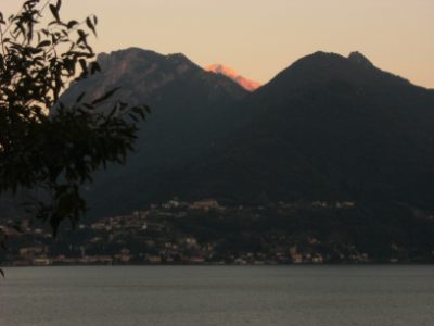  Un tramonto (18511 bytes)