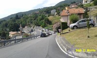 Cremia Agosto 2013 - la via di accesso al paese (78374 bytes)